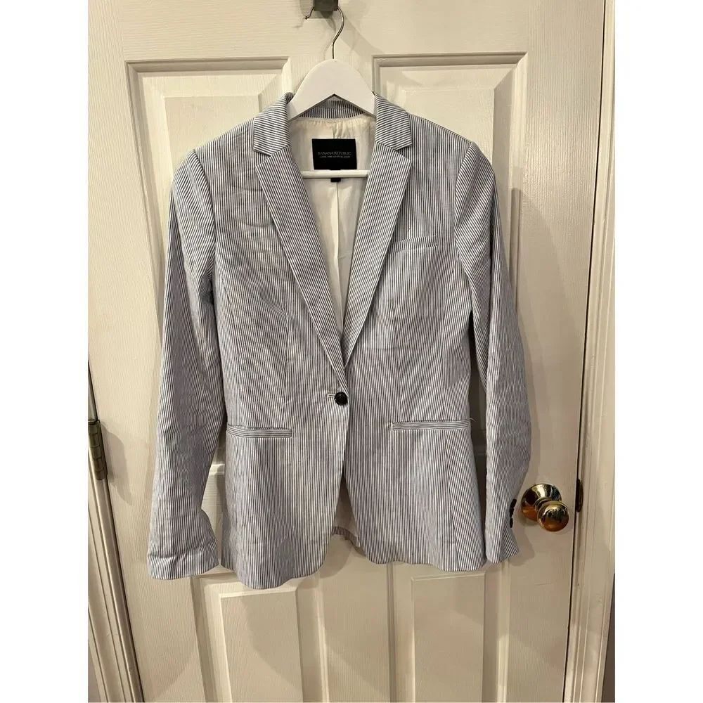 Banana Republic Long and Lean Blue & White Faux Seersucker Blazer Jacket sz 0 NW